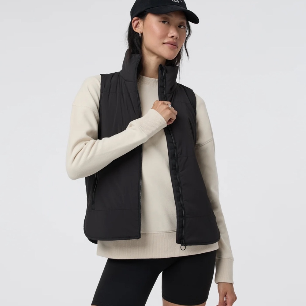 Vuori Canyon Insulated Vest- size Small